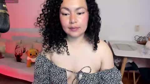 girl_inline online show from January 17, 2026, 11:19 pm