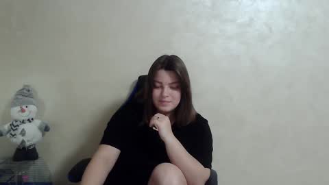 Snapshot of girl_leya chatting on January 5, 2025, 11:22 pm girl_leya online show from January 5, 2025, 11:22 pm