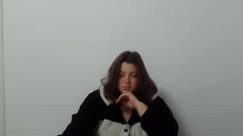 Snapshot of girl_leya chatting on October 9, 2025, 8:51 pm girl_leya online show from October 9, 2025, 8:51 pm