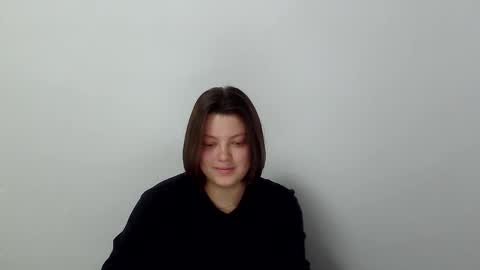 Snapshot of girl_leya chatting on November 20, 2025, 8:19 pm girl_leya online show from November 20, 2025, 8:19 pm