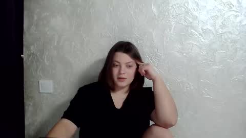 Snapshot of girl_leya chatting on December 13, 2025, 9:09 pm girl_leya online show from December 13, 2025, 9:09 pm