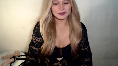 Snapshot of girl_seductionxoxo chatting on July 27, 2026, 3:02 am Nica online show from July 27, 2026, 3:02 am