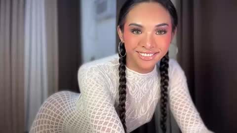 queen ronna online show from June 6, 2026, 4:33 pm