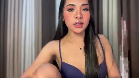queen ronna online show from June 30, 2026, 12:17 pm