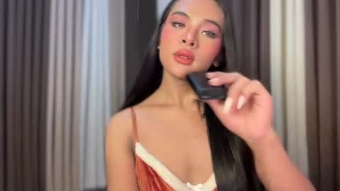 queen ronna online show from July 28, 2026, 8:32 am