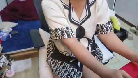 girlhanoi online show from December 18, 2025, 3:23 am