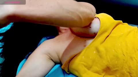 girlkond online show from February 10, 2025, 10:09 pm