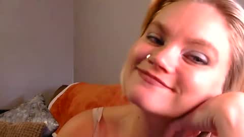 Snapshot of girlnextdoo4 chatting on July 30, 2026, 8:57 am girlnextdoo4 online show from July 30, 2026, 8:57 am