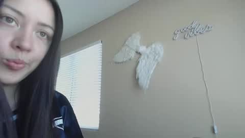 Jasmine online show from October 21, 2025, 4:19 pm