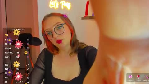 Snapshot of girlsativa chatting on October 1, 2025, 9:54 pm Maze Thumbs up online show from October 1, 2025, 9:54 pm