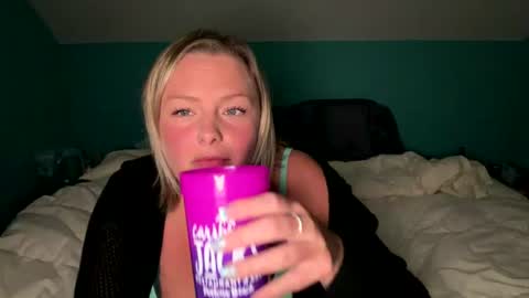 girlsjustwannahavefunnnn online show from July 28, 2026, 1:56 am