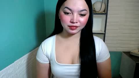 Rhaine online show from February 24, 2026, 6:39 pm