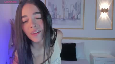 G I S E online show from March 24, 2026, 2:05 am