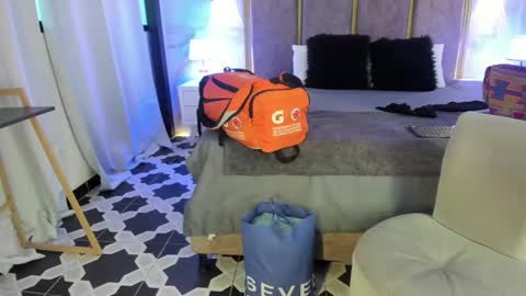     online show from February 24, 2026, 11:52 am