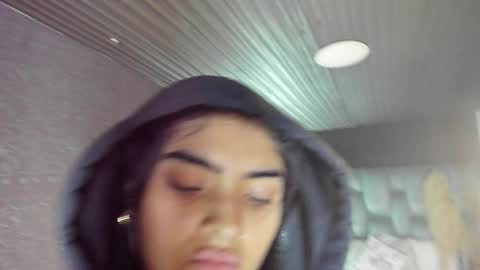 Snapshot of giselamaru chatting on June 9, 2026, 10:16 am online show from June 9, 2026, 10:16 am