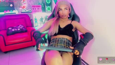 Gisel online show from February 26, 2025, 9:48 pm