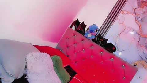 Snapshot of gisele_fox chatting on May 16, 2026, 7:45 pm Gisel online show from May 16, 2026, 7:45 pm