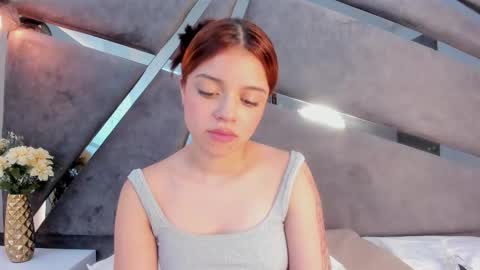 Snapshot of giselle_lauren chatting on November 5, 2025, 7:58 pm Giselle online show from November 5, 2025, 7:58 pm