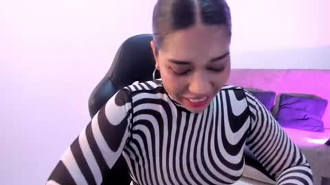 Snapshot of giselle_messy chatting on July 31, 2026, 12:32 am Giselle online show from July 31, 2026, 12:32 am