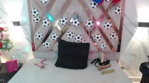 giselslut online show from July 12, 2026, 5:15 pm