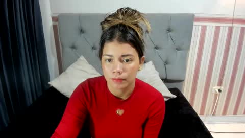 Gissel angel online show from December 18, 2024, 2:21 am