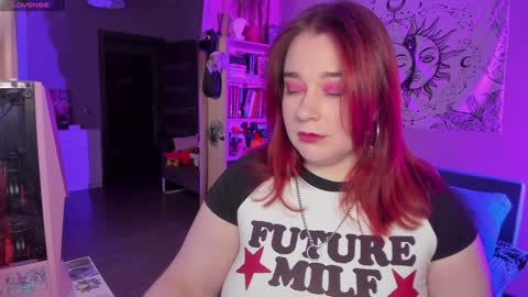 Snapshot of gitera_ chatting on December 5, 2024, 8:33 pm AlexaMillis online show from December 5, 2024, 8:33 pm