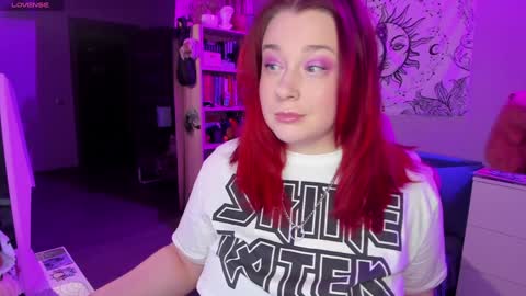 Snapshot of gitera_ chatting on January 20, 2025, 12:04 am AlexaMillis online show from January 20, 2025, 12:04 am