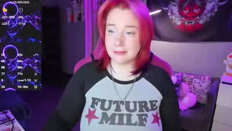 Snapshot of gitera_ chatting on December 1, 2025, 11:32 pm AlexaMillis online show from December 1, 2025, 11:32 pm