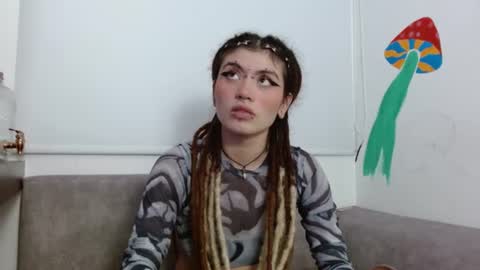 Snapshot of giulietta_mon chatting on July 22, 2026, 1:52 am Giulietta online show from July 22, 2026, 1:52 am