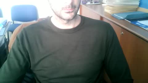 giuseppevai1 online show from December 20, 2025, 10:22 am