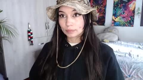 Snapshot of give_me_orgasms chatting on December 31, 2024, 8:45 pm Nice to meet you my name is Heyli online show from December 31, 2024, 8:45 pm