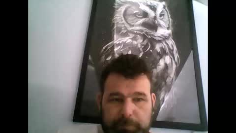 Snapshot of gjleeke chatting on April 8, 2026, 8:03 am guzz online show from April 8, 2026, 8:03 am