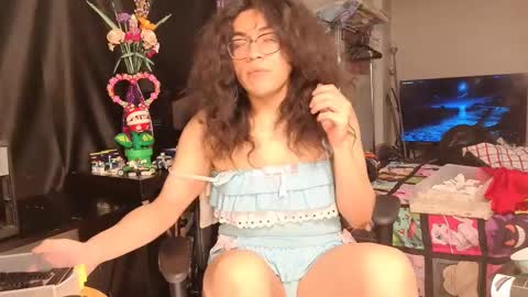 Snapshot of glaceon9 chatting on February 9, 2025, 4:50 pm glaceon9 online show from February 9, 2025, 4:50 pm