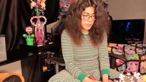 Snapshot of glaceon9 chatting on February 20, 2025, 4:18 am glaceon9 online show from February 20, 2025, 4:18 am