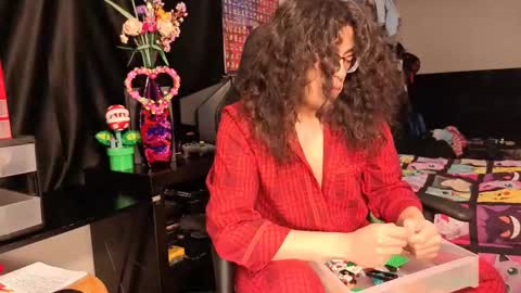 Snapshot of glaceon9 chatting on February 21, 2025, 8:40 am glaceon9 online show from February 21, 2025, 8:40 am