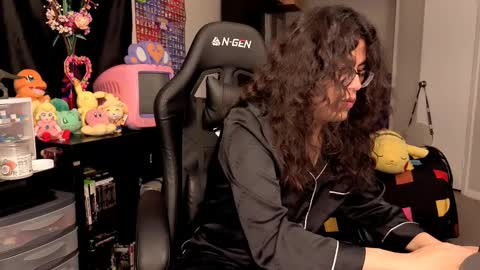 Snapshot of glaceon9 chatting on October 1, 2025, 2:34 pm glaceon9 online show from October 1, 2025, 2:34 pm