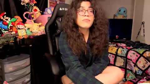 Snapshot of glaceon9 chatting on November 1, 2025, 12:18 pm glaceon9 online show from November 1, 2025, 12:18 pm