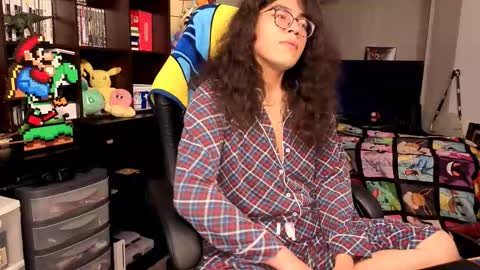 Snapshot of glaceon9 chatting on November 10, 2025, 2:05 pm glaceon9 online show from November 10, 2025, 2:05 pm