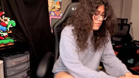 Snapshot of glaceon9 chatting on November 16, 2025, 4:07 am glaceon9 online show from November 16, 2025, 4:07 am