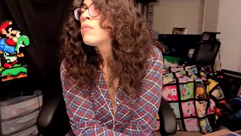 Snapshot of glaceon9 chatting on November 18, 2025, 1:55 am glaceon9 online show from November 18, 2025, 1:55 am