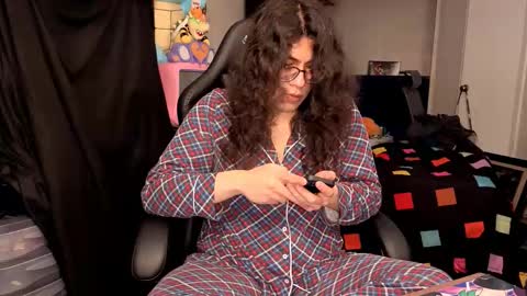 Snapshot of glaceon9 chatting on November 21, 2025, 1:04 am glaceon9 online show from November 21, 2025, 1:04 am