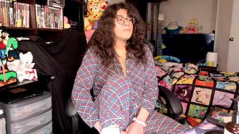 glaceon9 online show from April 1, 2026, 2:12 am