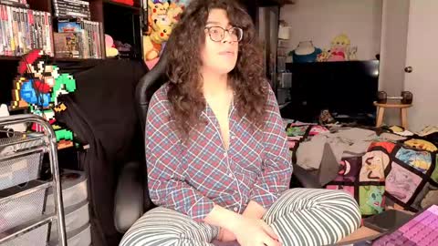 glaceon9 online show from April 12, 2026, 11:43 pm