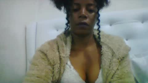 Snapshot of gladie46 chatting on July 28, 2026, 2:13 pm gladie46 online show from July 28, 2026, 2:13 pm