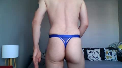 Snapshot of gladius_grande chatting on July 25, 2026, 7:39 am Gladius Grande online show from July 25, 2026, 7:39 am