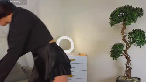 Michelle online show from March 8, 2025, 3:28 am