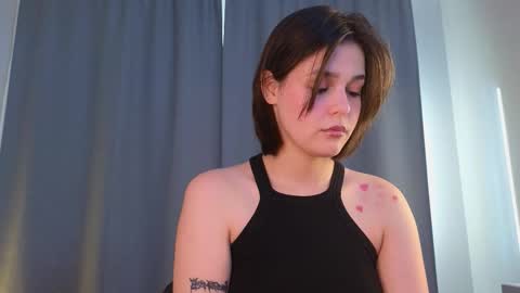 Michelle online show from September 24, 2025, 3:32 am