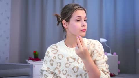 Michelle online show from November 9, 2025, 2:54 am