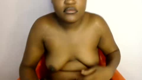 Snapshot of glamslut8 chatting on June 22, 2026, 4:09 am sweet girl online show from June 22, 2026, 4:09 am