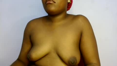 Snapshot of glamslut8 chatting on July 10, 2026, 7:16 pm sweet girl online show from July 10, 2026, 7:16 pm